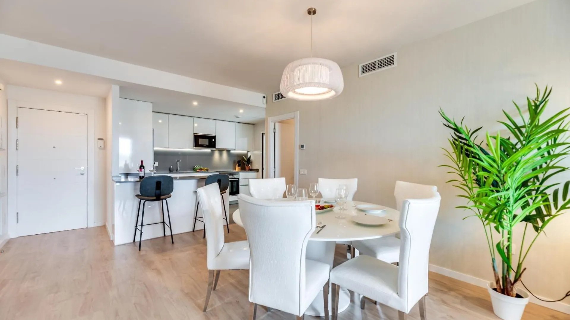 Nueva Andalucia Marbella, Luxury Apartments 0*, Marbella Espanha